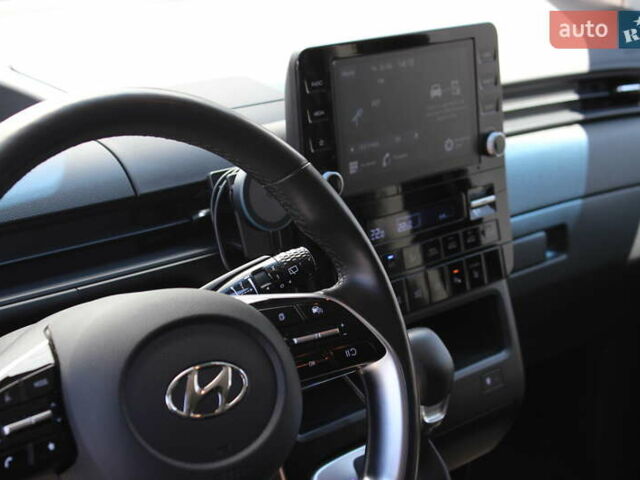 Черный Хендай Staria, объемом двигателя 2.2 л и пробегом 72 тыс. км за 45323 $, фото 31 на Automoto.ua