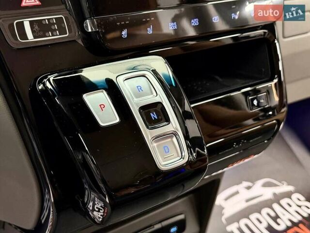 Чорний Хендай Staria, об'ємом двигуна 2.2 л та пробігом 1 тис. км за 69990 $, фото 56 на Automoto.ua