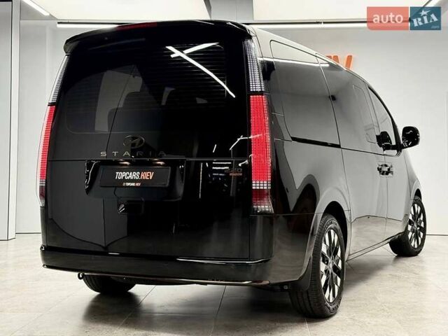 Чорний Хендай Staria, об'ємом двигуна 2.2 л та пробігом 1 тис. км за 69990 $, фото 7 на Automoto.ua