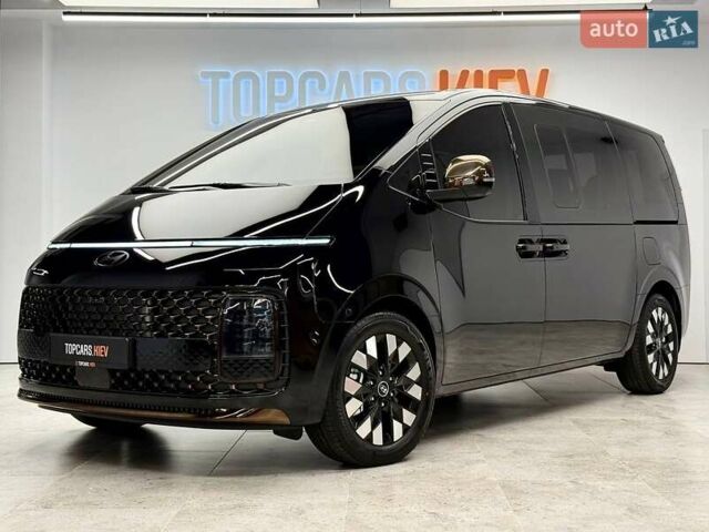 Чорний Хендай Staria, об'ємом двигуна 2.2 л та пробігом 1 тис. км за 69990 $, фото 2 на Automoto.ua