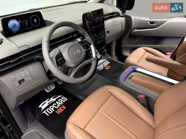 Чорний Хендай Staria, об'ємом двигуна 2.2 л та пробігом 1 тис. км за 69990 $, фото 23 на Automoto.ua