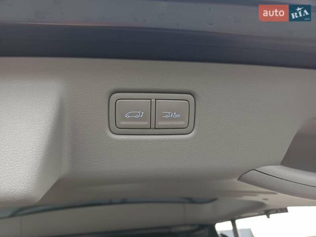 Черный Хендай Staria, объемом двигателя 2.2 л и пробегом 25 тыс. км за 62500 $, фото 23 на Automoto.ua