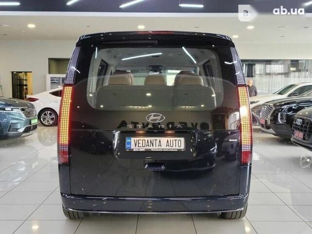 Хендай Staria, объемом двигателя 2.2 л и пробегом 2 тыс. км за 62500 $, фото 4 на Automoto.ua