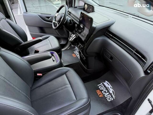 Хендай Staria, объемом двигателя 2.2 л и пробегом 98 тыс. км за 46990 $, фото 29 на Automoto.ua