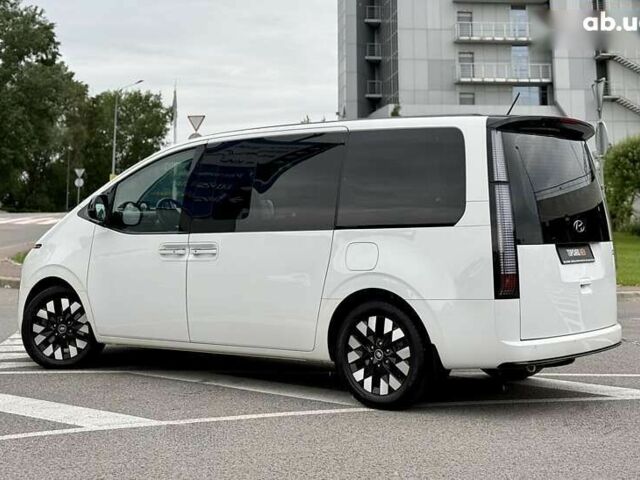 Хендай Staria, объемом двигателя 2.2 л и пробегом 98 тыс. км за 46990 $, фото 8 на Automoto.ua