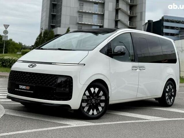 Хендай Staria, объемом двигателя 2.2 л и пробегом 98 тыс. км за 46990 $, фото 3 на Automoto.ua