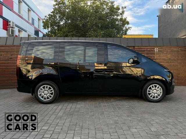 Хендай Staria, объемом двигателя 2.2 л и пробегом 13 тыс. км за 37000 $, фото 7 на Automoto.ua