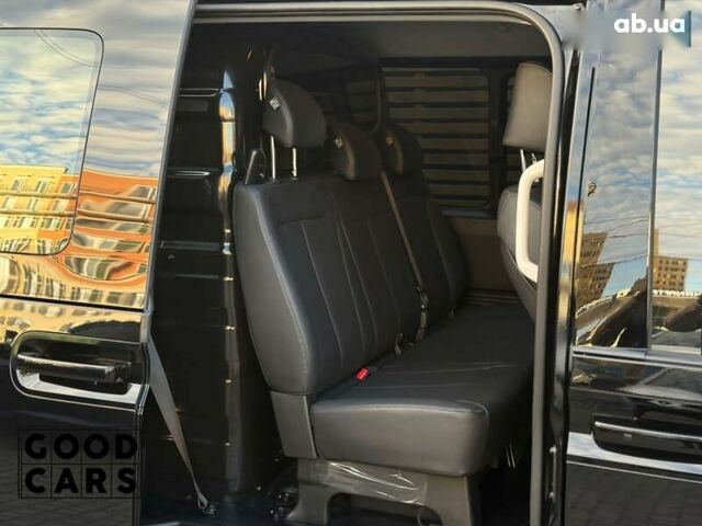 Хендай Staria, объемом двигателя 2.2 л и пробегом 13 тыс. км за 37000 $, фото 18 на Automoto.ua