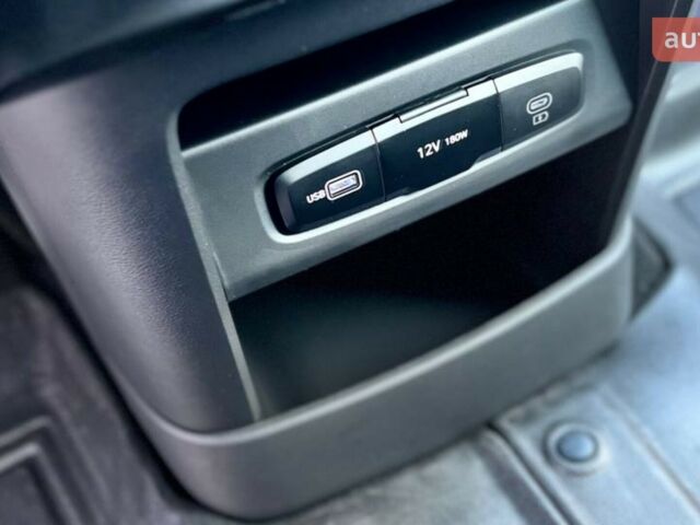 Хендай Staria, объемом двигателя 2.2 л и пробегом 0 тыс. км за 63056 $, фото 25 на Automoto.ua