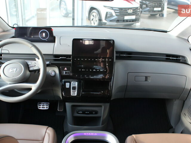 Хендай Staria, объемом двигателя 2.2 л и пробегом 0 тыс. км за 63858 $, фото 22 на Automoto.ua