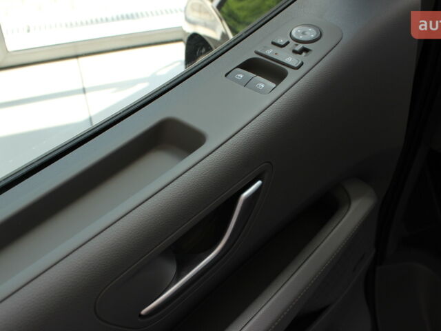 Хендай Staria, объемом двигателя 2.2 л и пробегом 0 тыс. км за 63315 $, фото 28 на Automoto.ua