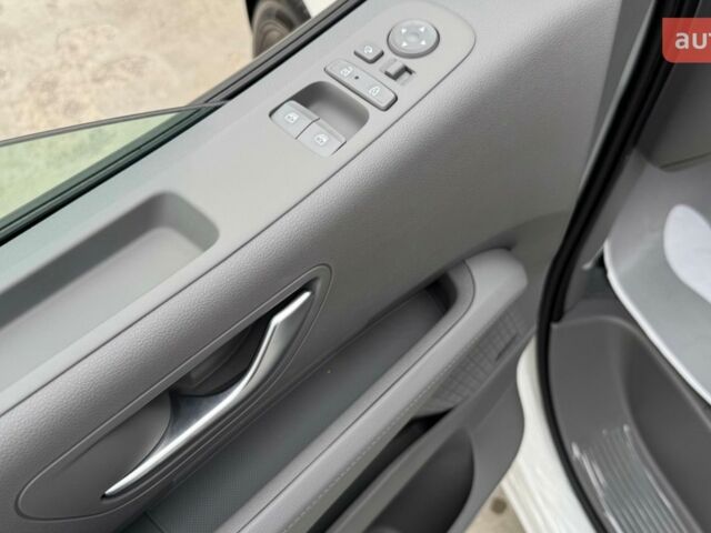 Хендай Staria, объемом двигателя 2.2 л и пробегом 0 тыс. км за 62200 $, фото 10 на Automoto.ua