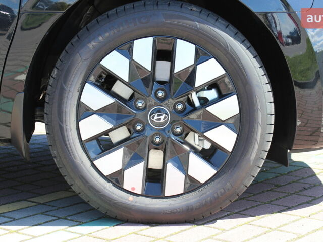 Хендай Staria, объемом двигателя 2.2 л и пробегом 0 тыс. км за 63071 $, фото 1 на Automoto.ua