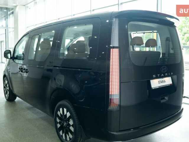 Хендай Staria, объемом двигателя 2.2 л и пробегом 0 тыс. км за 62692 $, фото 5 на Automoto.ua