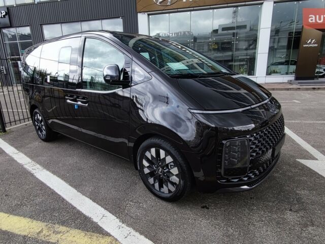 Хендай Staria, объемом двигателя 2.2 л и пробегом 0 тыс. км за 62244 $, фото 1 на Automoto.ua