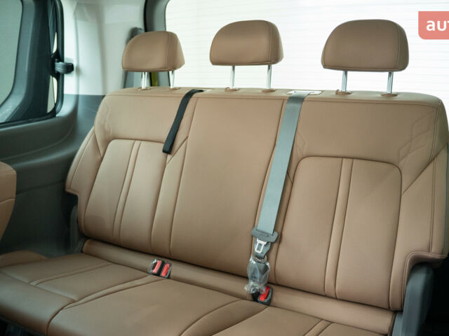 Хендай Staria, объемом двигателя 2.2 л и пробегом 0 тыс. км за 62692 $, фото 12 на Automoto.ua