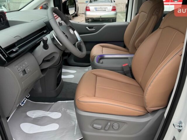 Хендай Staria, объемом двигателя 2.2 л и пробегом 0 тыс. км за 62200 $, фото 12 на Automoto.ua