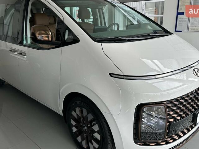 Хендай Staria, объемом двигателя 2.2 л и пробегом 0 тыс. км за 62591 $, фото 2 на Automoto.ua