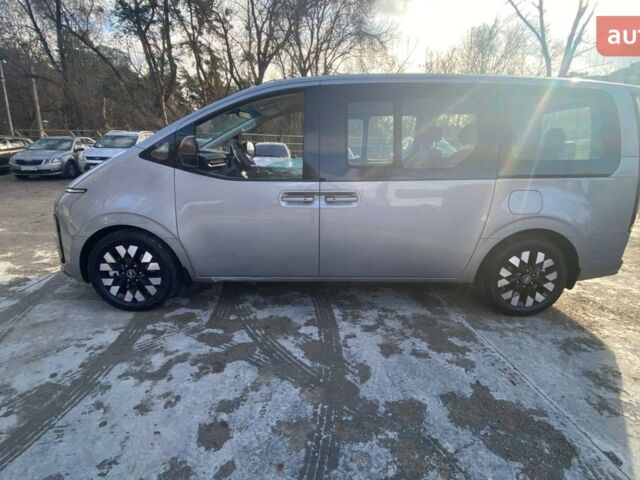 Хендай Staria, объемом двигателя 2.2 л и пробегом 0 тыс. км за 60797 $, фото 2 на Automoto.ua