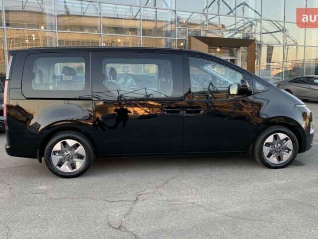 Хендай Staria, об'ємом двигуна 2.2 л та пробігом 0 тис. км за 53826 $, фото 3 на Automoto.ua