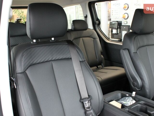 Хендай Staria, об'ємом двигуна 2.2 л та пробігом 0 тис. км за 53854 $, фото 25 на Automoto.ua