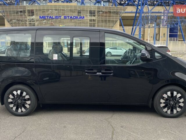Хендай Staria, об'ємом двигуна 2.2 л та пробігом 0 тис. км за 61599 $, фото 4 на Automoto.ua