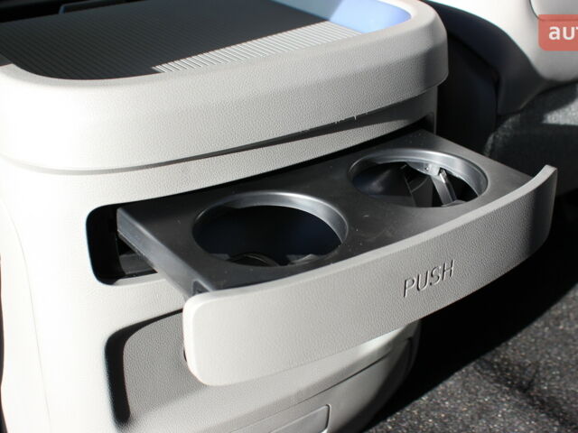 Хендай Staria, объемом двигателя 2.2 л и пробегом 0 тыс. км за 63858 $, фото 48 на Automoto.ua