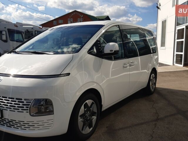 Хендай Staria, объемом двигателя 2.2 л и пробегом 0 тыс. км за 52959 $, фото 4 на Automoto.ua