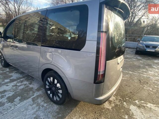 Хендай Staria, объемом двигателя 2.2 л и пробегом 0 тыс. км за 60797 $, фото 3 на Automoto.ua