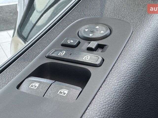 Хендай Staria, объемом двигателя 2.2 л и пробегом 0 тыс. км за 63528 $, фото 42 на Automoto.ua