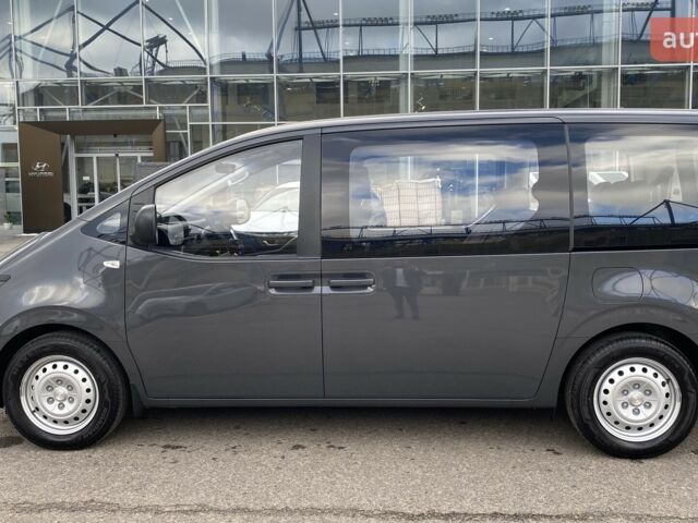 Хендай Staria, об'ємом двигуна 2.2 л та пробігом 0 тис. км за 41854 $, фото 5 на Automoto.ua