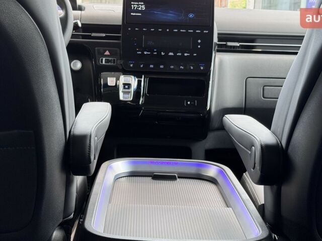 Хендай Staria, об'ємом двигуна 2.2 л та пробігом 0 тис. км за 64103 $, фото 41 на Automoto.ua