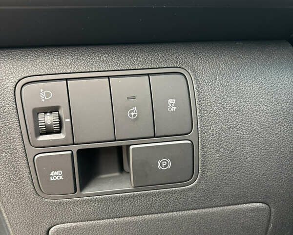 Серый Хендай Staria, объемом двигателя 2.2 л и пробегом 138 тыс. км за 34000 $, фото 15 на Automoto.ua