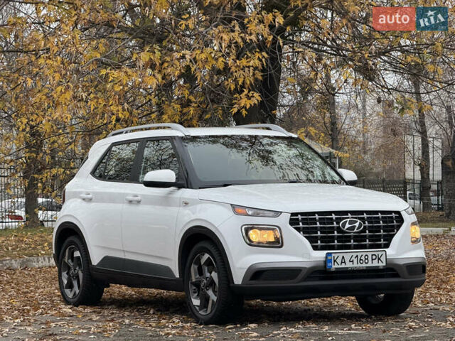 Білий Хендай Venue, об'ємом двигуна 1.59 л та пробігом 145 тис. км за 15300 $, фото 3 на Automoto.ua