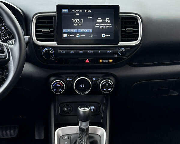 Білий Хендай Venue, об'ємом двигуна 1.59 л та пробігом 145 тис. км за 15300 $, фото 12 на Automoto.ua