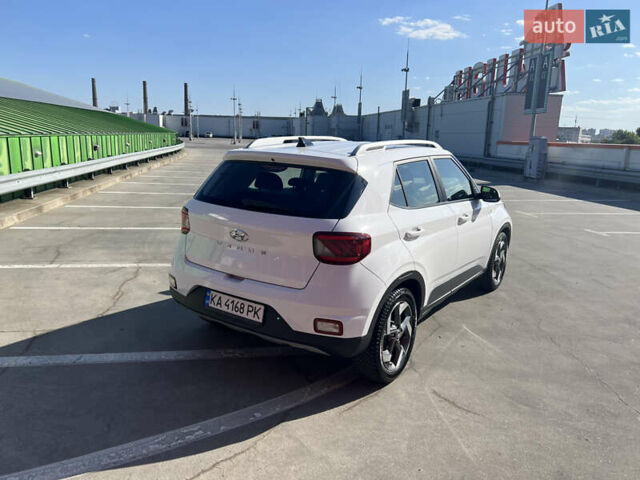 Белый Хендай Venue, объемом двигателя 1.59 л и пробегом 142 тыс. км за 16500 $, фото 9 на Automoto.ua