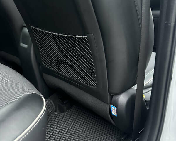 Белый Хендай Venue, объемом двигателя 1.59 л и пробегом 49 тыс. км за 19500 $, фото 14 на Automoto.ua