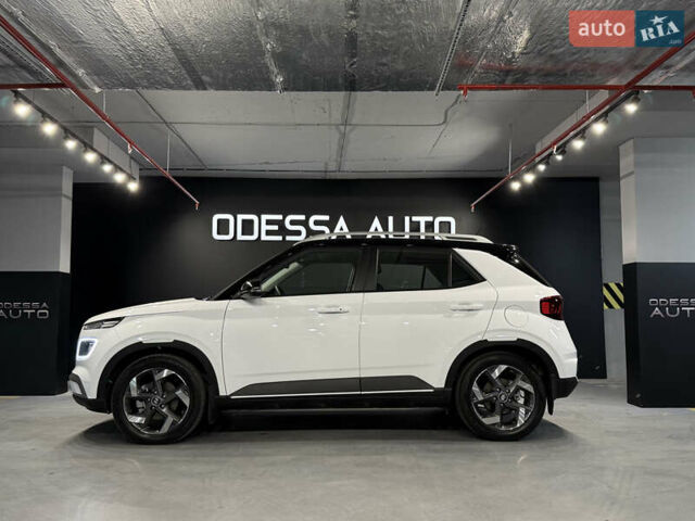 Белый Хендай Venue, объемом двигателя 1.6 л и пробегом 7 тыс. км за 22500 $, фото 8 на Automoto.ua