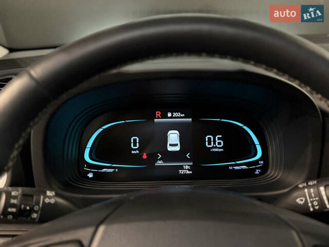 Белый Хендай Venue, объемом двигателя 1.6 л и пробегом 7 тыс. км за 22500 $, фото 28 на Automoto.ua