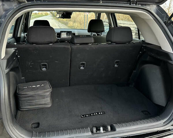 Черный Хендай Venue, объемом двигателя 1.59 л и пробегом 147 тыс. км за 14500 $, фото 23 на Automoto.ua