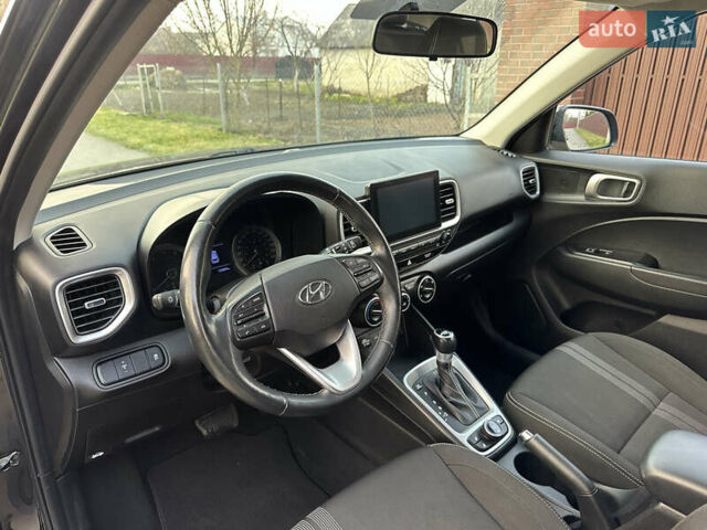 Черный Хендай Venue, объемом двигателя 1.59 л и пробегом 133 тыс. км за 14600 $, фото 34 на Automoto.ua