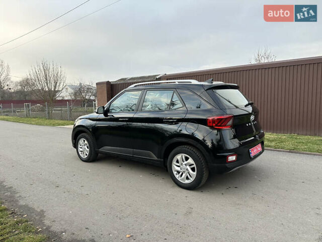 Черный Хендай Venue, объемом двигателя 1.59 л и пробегом 133 тыс. км за 14600 $, фото 6 на Automoto.ua