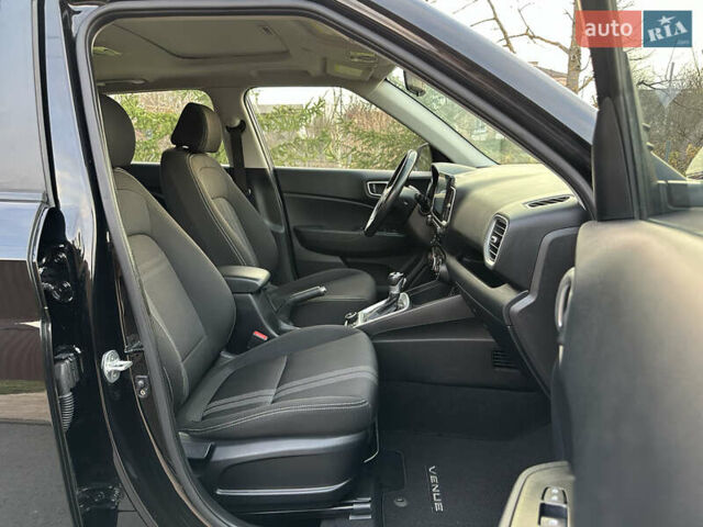 Черный Хендай Venue, объемом двигателя 1.59 л и пробегом 133 тыс. км за 14600 $, фото 42 на Automoto.ua