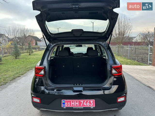 Черный Хендай Venue, объемом двигателя 1.59 л и пробегом 133 тыс. км за 14600 $, фото 53 на Automoto.ua