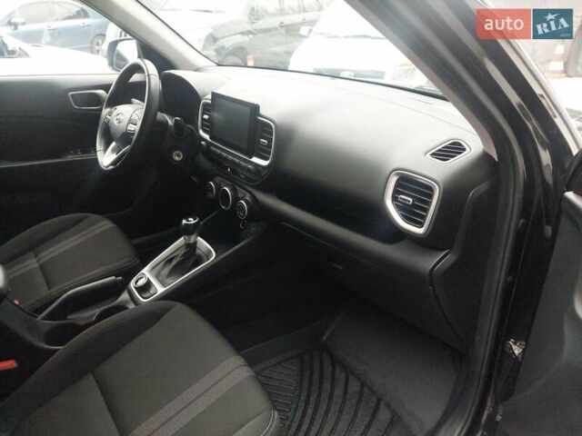 Черный Хендай Venue, объемом двигателя 1.6 л и пробегом 40 тыс. км за 11699 $, фото 15 на Automoto.ua
