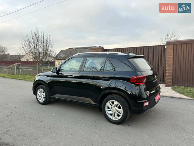 Черный Хендай Venue, объемом двигателя 1.59 л и пробегом 133 тыс. км за 14600 $, фото 15 на Automoto.ua