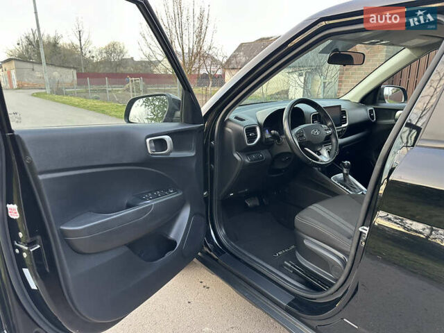 Черный Хендай Venue, объемом двигателя 1.59 л и пробегом 133 тыс. км за 14600 $, фото 32 на Automoto.ua