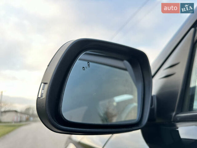 Черный Хендай Venue, объемом двигателя 1.59 л и пробегом 133 тыс. км за 14600 $, фото 48 на Automoto.ua