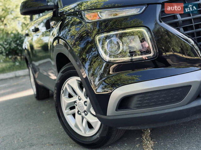 Черный Хендай Venue, объемом двигателя 1.6 л и пробегом 56 тыс. км за 12900 $, фото 28 на Automoto.ua