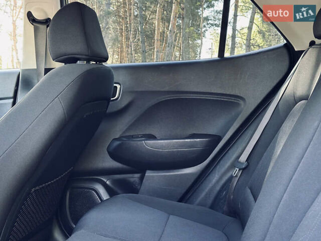 Черный Хендай Venue, объемом двигателя 1.6 л и пробегом 56 тыс. км за 12900 $, фото 62 на Automoto.ua
